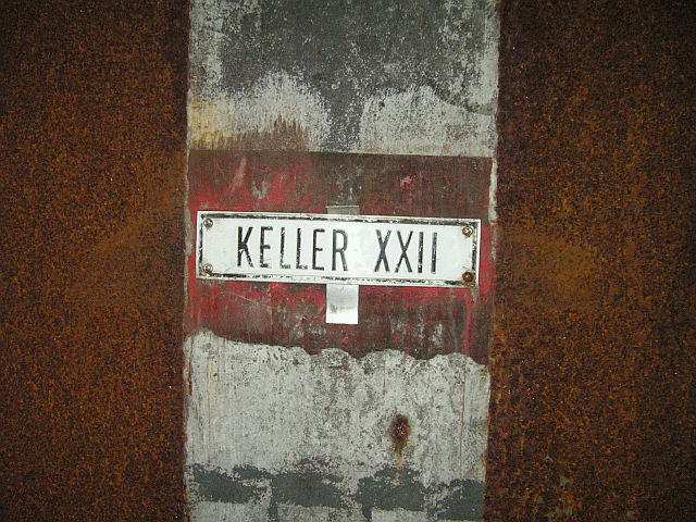 Schild Keller Nummer 22.